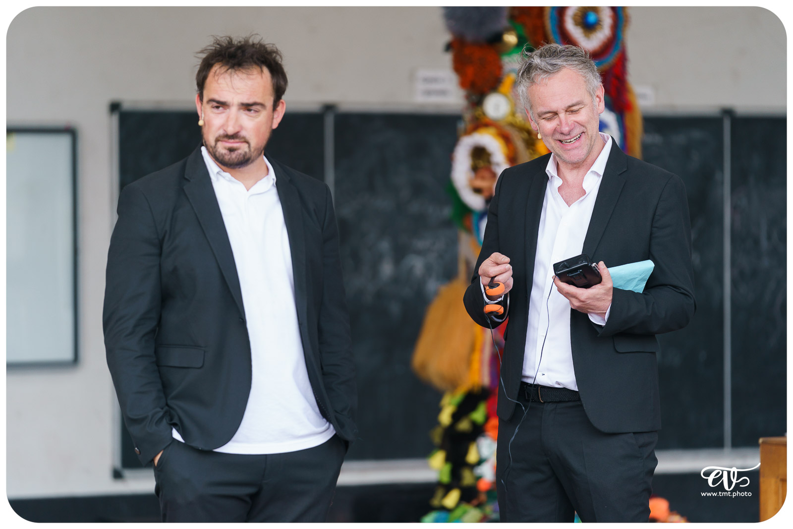 COWBOY OU INDIEN (GROUPE DEJA)